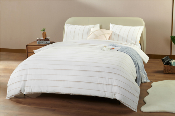 เครื่องปิดผ้าอ้อมสีขาว Eco Breathable Queen Softest Covet Set OEM