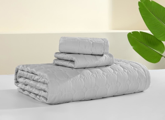 สีเทา ไซส์กษัตริย์ ผ้าห่มครอบ OEM โรงแรม Quilt Set ไซส์ครบครัน ไซส์ราชินี